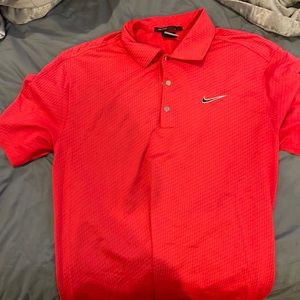 Nike Tiger Woods TW Red Golf Shirt Size Medium
